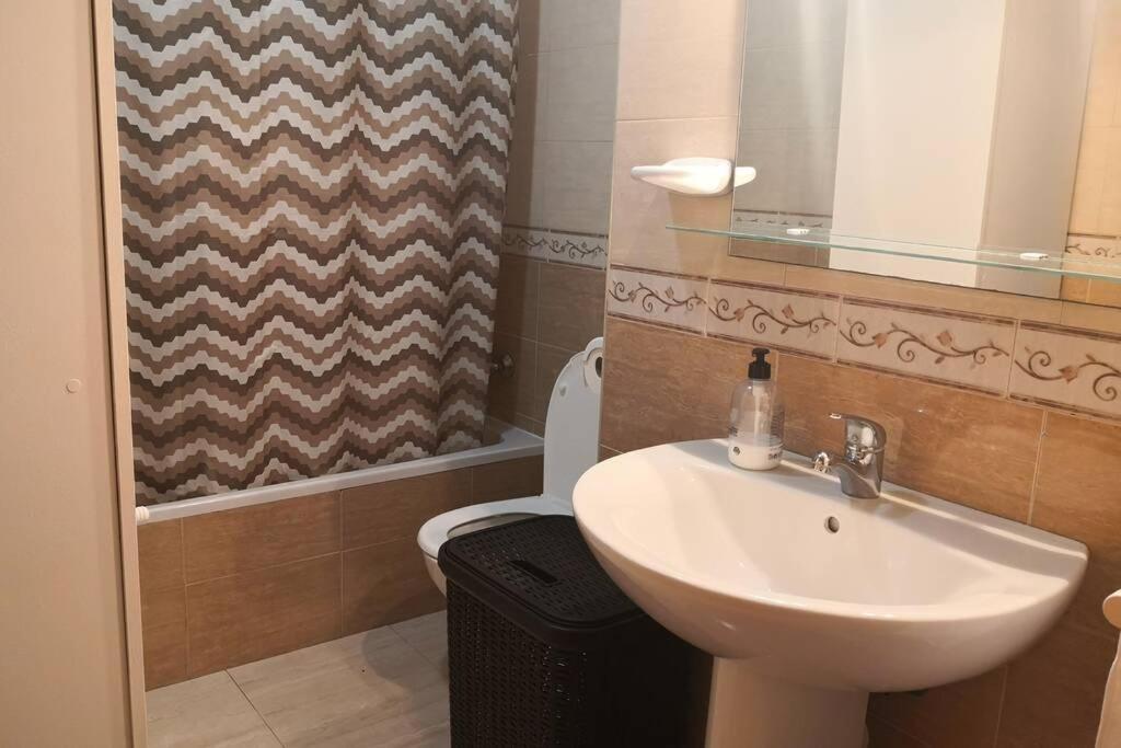 Centro Roquetas 5 Minutos De La Playa En Coche Garaje Solo Si Esta Disponible Apartment โรเกตัสเดมาร์ ภายนอก รูปภาพ